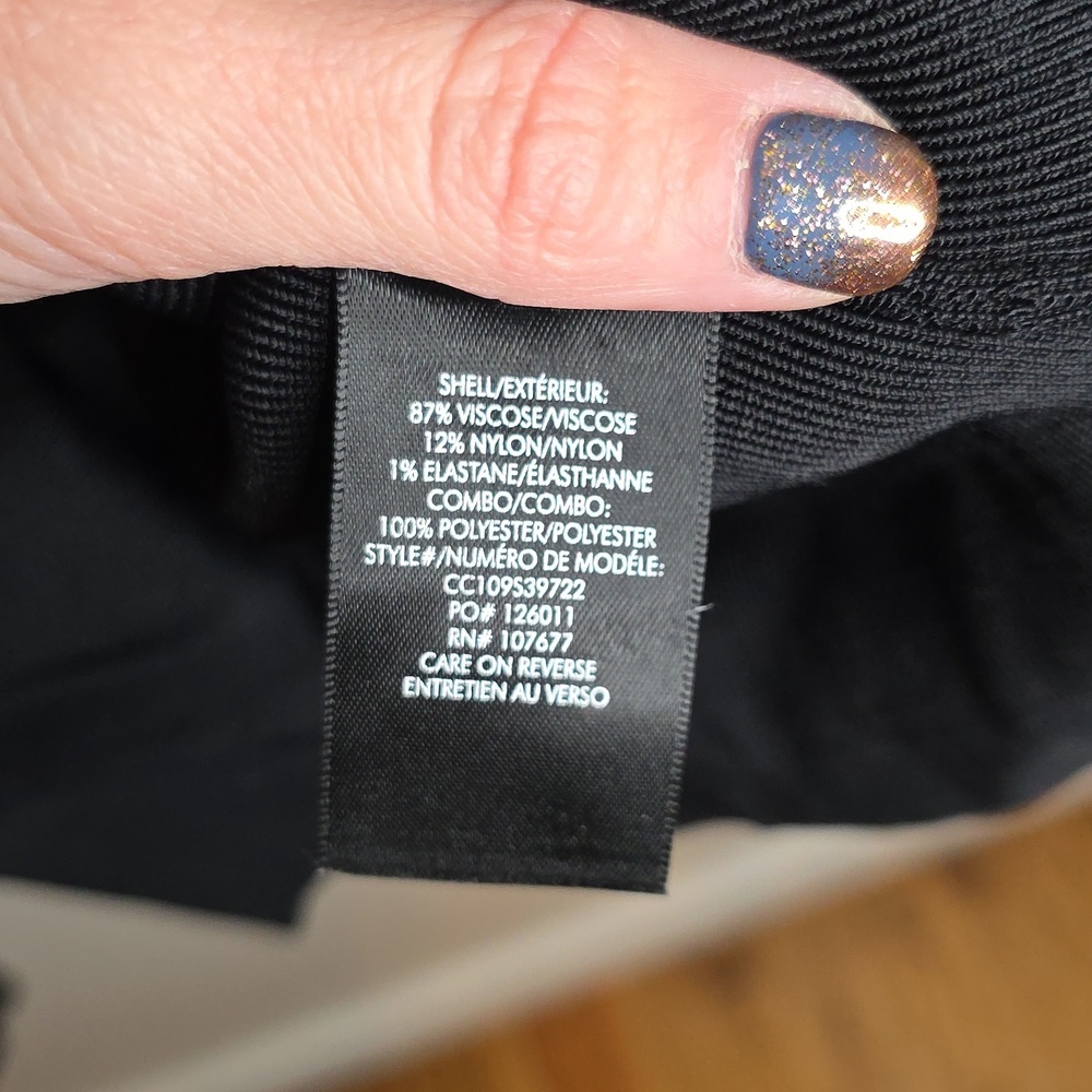 Alice + Olivia  Black Top with Sheer Sleeves Sz Large - Picture 3 of 5